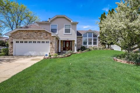 312 Little Creek Dr, Streamwood, IL 60107