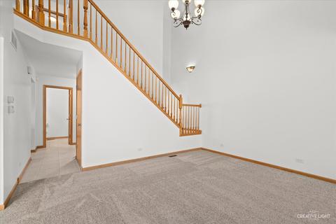 536 Madison Ln, Elgin, IL 60123 photo 7