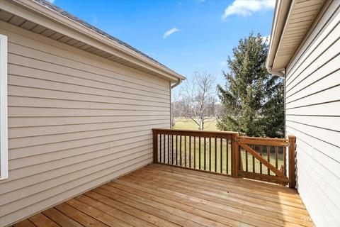 536 Madison Ln, Elgin, IL 60123 photo 25