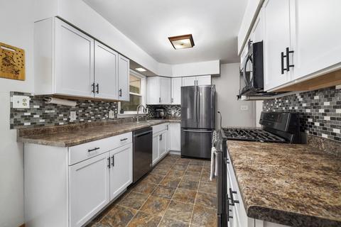 217 E Parker St, Gardner, IL 60424 photo 7