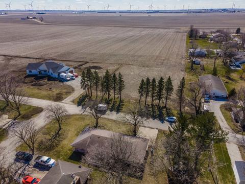 723 E Fuller St, Chenoa, IL 61726 photo 5