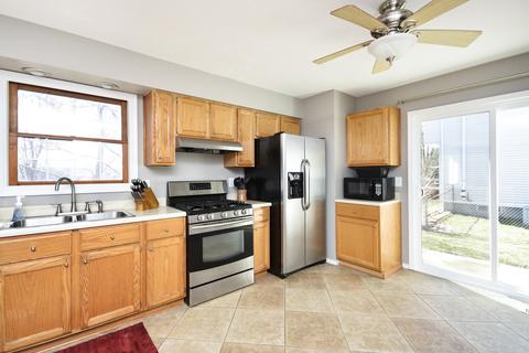 405 Jenny Lind Dr, Normal, IL 61761 photo 13