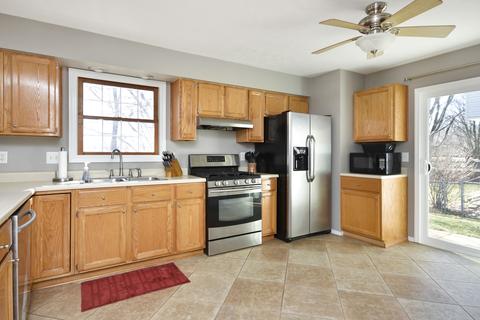 405 Jenny Lind Dr, Normal, IL 61761 photo 12