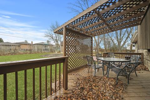 617 Pinecroft Dr, Roselle, IL 60172 photo 21