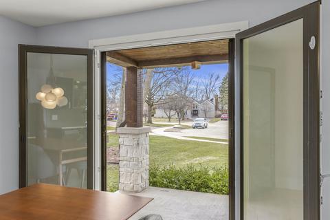 1362 Shady Ln, Wheaton, IL 60187 photo 12
