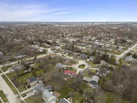 1362 Shady Ln, Wheaton, IL 60187 photo 45
