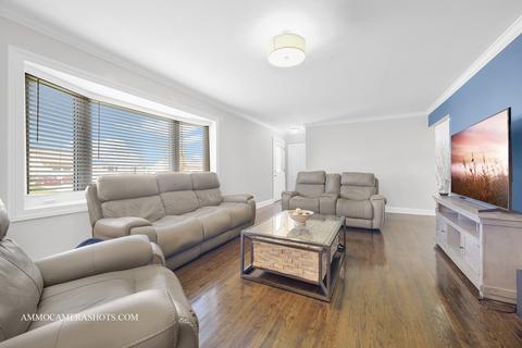 715 Mohave St, Hoffman Estates, IL 60169 photo 4