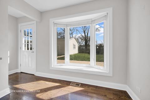 715 Mohave St, Hoffman Estates, IL 60169 photo 9