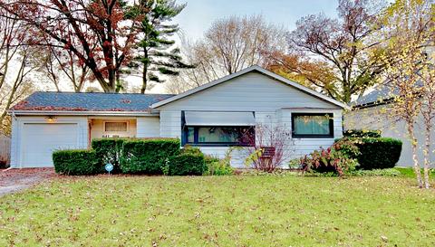 641 N Wright St, Naperville, IL 60563 photo 2