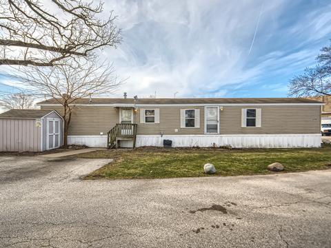 10 9th Ave, Arlington Heights, IL 60005