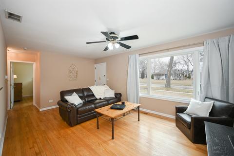 3609 S Falcon Ct, Rolling Meadows, IL 60008 photo 6