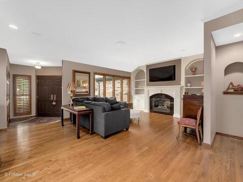 725 Tomlin Dr #B2, Burr Ridge, IL 60527 photo 3