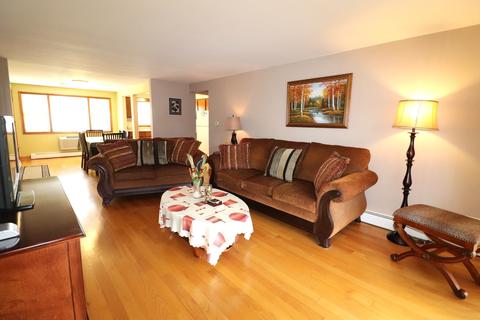 6560 W Roscoe St #3S, Chicago, IL 60634 photo 3