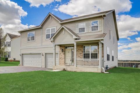 815 Christopher St, Plano, IL 60545 photo 2