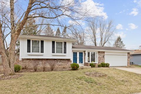 2065 Harvard Ln, Elgin, IL 60123 photo 1