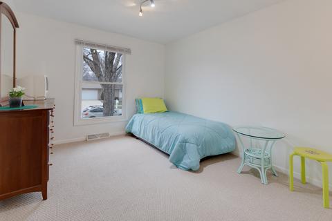 2065 Harvard Ln, Elgin, IL 60123 photo 13
