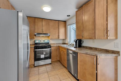 2065 Harvard Ln, Elgin, IL 60123 photo 9