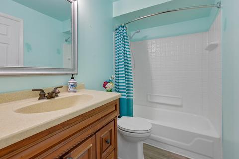2065 Harvard Ln, Elgin, IL 60123 photo 12