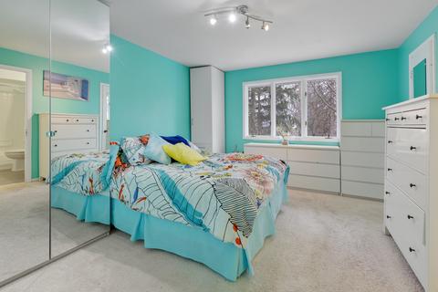 2065 Harvard Ln, Elgin, IL 60123 photo 11