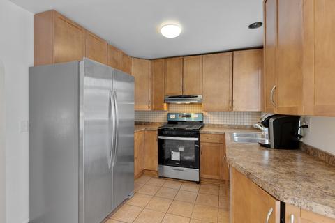 2065 Harvard Ln, Elgin, IL 60123 photo 10