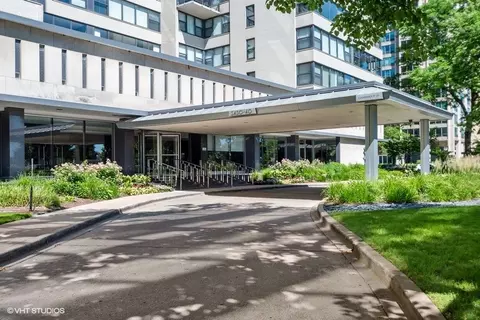 3440 N Lake Shore Dr #14AB, Chicago, IL 60657