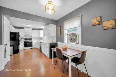 1508 Pershing Ave, Wheaton, IL 60189 photo 9