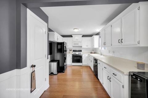 1508 Pershing Ave, Wheaton, IL 60189 photo 10