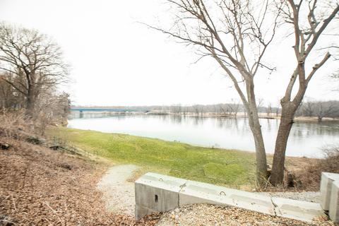 2098 Blackhawk Ln, Dixon, IL 61021 photo 20