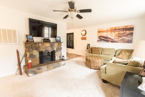 2098 Blackhawk Ln, Dixon, IL 61021 photo 6
