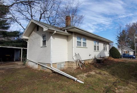 205 E Front St, Mount Morris, IL 61054 photo 4