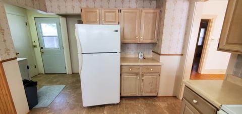 205 E Front St, Mount Morris, IL 61054 photo 9