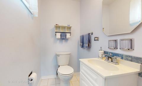 2012 E Ivy Ln, Mount Prospect, IL 60056 photo 18