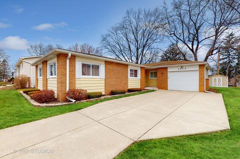 2012 E Ivy Ln, Mount Prospect, IL 60056 photo 1