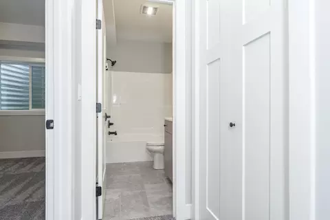 1246 Silver Oak Cir, Normal, IL 61761 photo 26