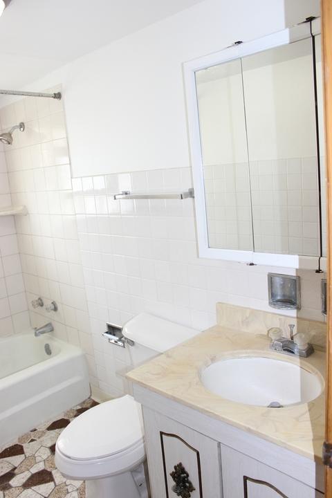 7214 W 72nd St, Bridgeview, IL 60455 photo 42