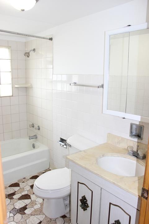 7214 W 72nd St, Bridgeview, IL 60455 photo 37