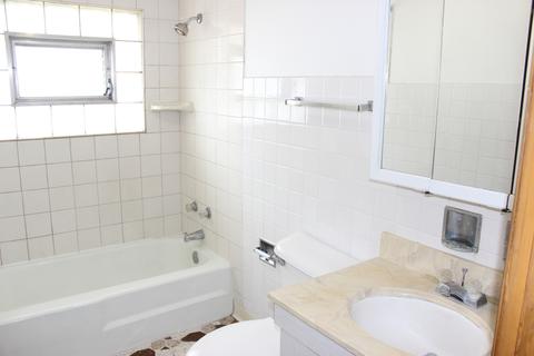 7214 W 72nd St, Bridgeview, IL 60455 photo 38