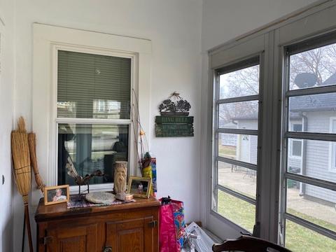 319 E Minnesota St, Spring Valley, IL 61362 photo 2