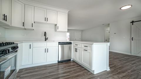 65 Laurel Trl, Wheeling, IL 60090 photo 3