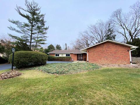 26 W265 Tomahawk Dr, Wheaton, IL 60187 photo 2