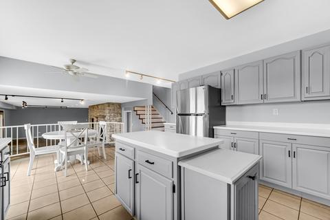 505 E Old Exchange St, Crete, IL 60417 photo 6