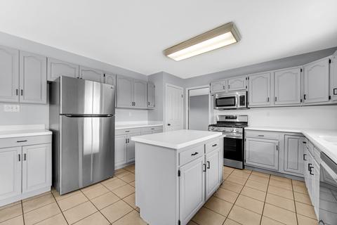 505 E Old Exchange St, Crete, IL 60417 photo 5