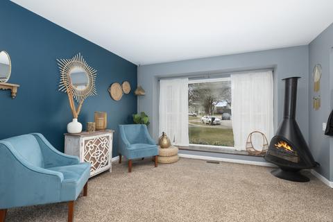 950 Aberdeen Ct, Elgin, IL 60123 photo 7
