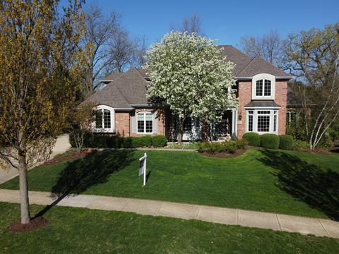 2611 Majestic Oaks Ln, Saint Charles, IL 60174