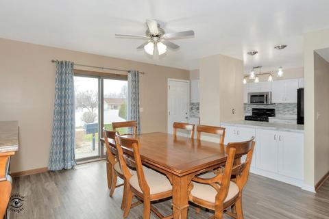 1098 N Hedge Ave, Kankakee, IL 60901 photo 8