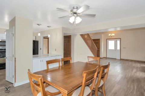 1098 N Hedge Ave, Kankakee, IL 60901 photo 9