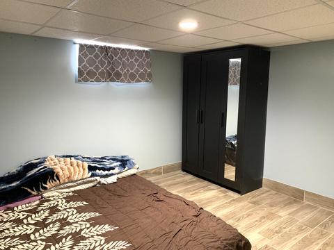 427 Radcliffe Ave, Des Plaines, IL 60016 photo 12