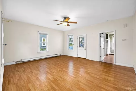 808 Spring St, Aurora, IL 60505 photo 4