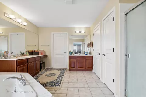 1480 Mcclellan Dr, Lindenhurst, IL 60046 photo 12