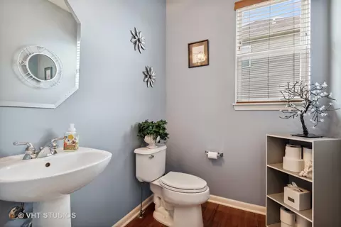 1480 Mcclellan Dr, Lindenhurst, IL 60046 photo 10